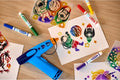 Crayola Marker Airbrush Spray Art Kit, Essential Easter Basket Stuffer for Kids, Battery-Powered Sprayer with 8 Washable Markers & 5 Stencils, DIY Craft Set, Ages 6+