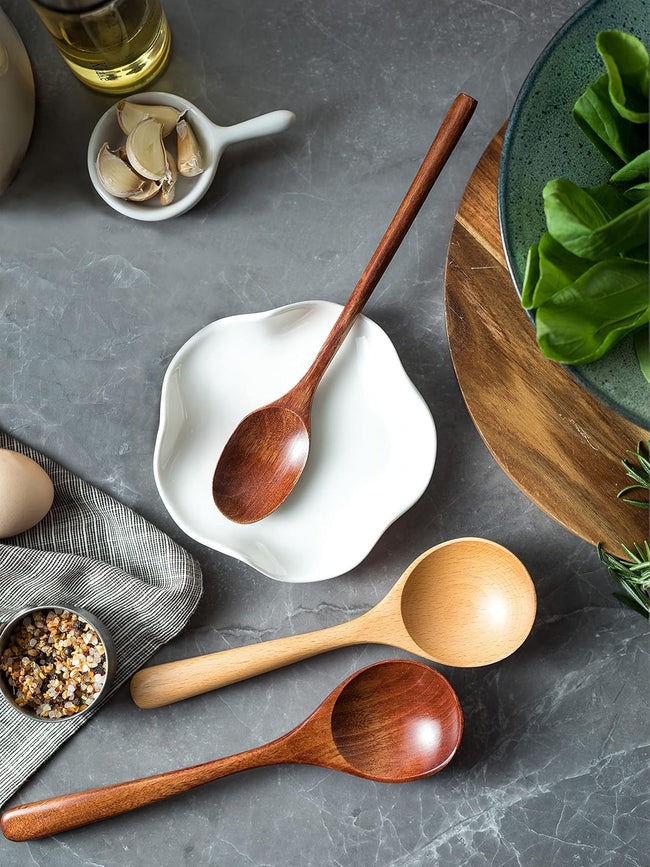Miamolo Cute Spoon Rest for Stove Top, Ceramic Spoon Holder for Kitchen Counter, 5.3 Inches Coffee Spoon Holder Utensil Rest for Kitchen Gadget Cooking Gift Housewarming Wedding,Kitchen Decor, White